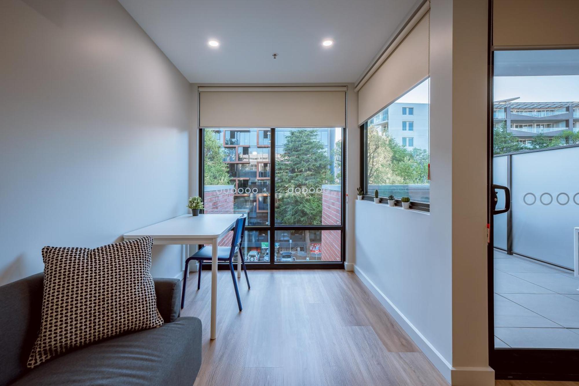 Apartment Modern In Heart Of The *