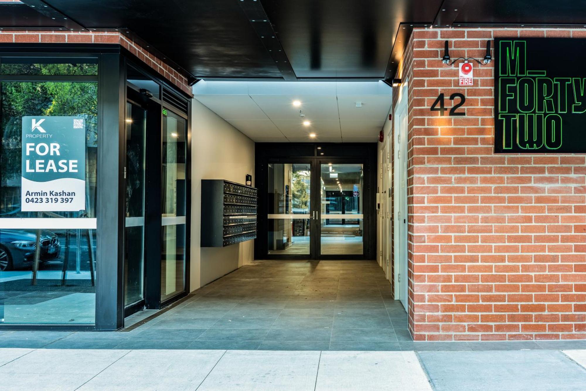 Modern In Heart Of The * Canberra