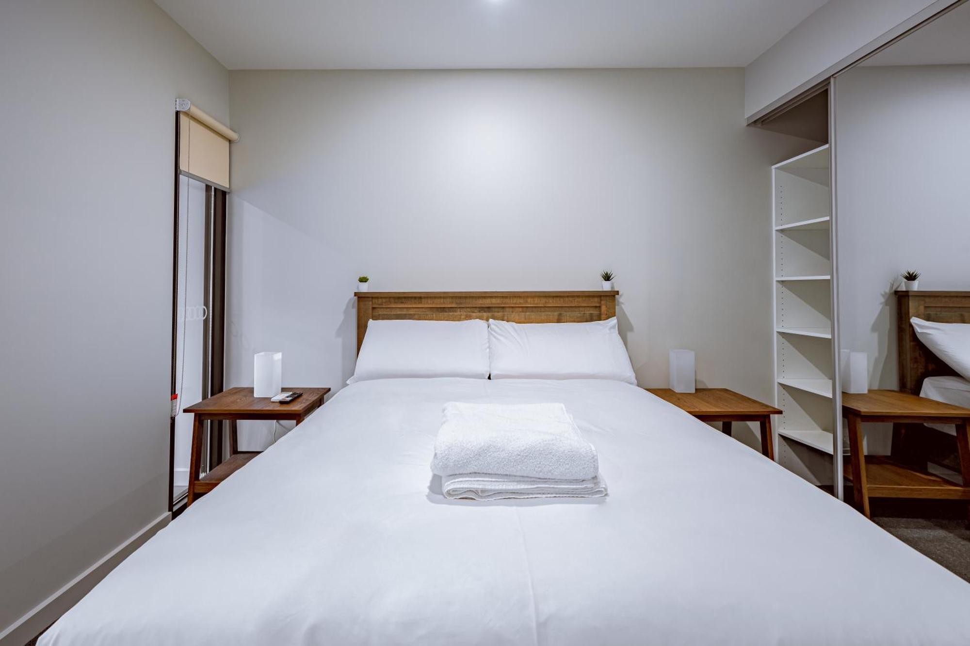 Modern In Heart Of The Apartment Canberra